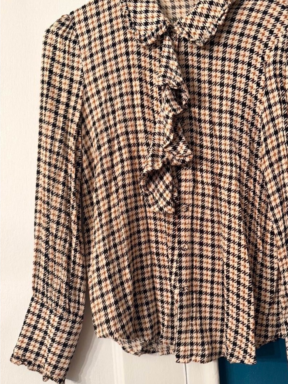Herringbone, button down and ruffle ZARA shirt  - Size Small.  Worn twice.